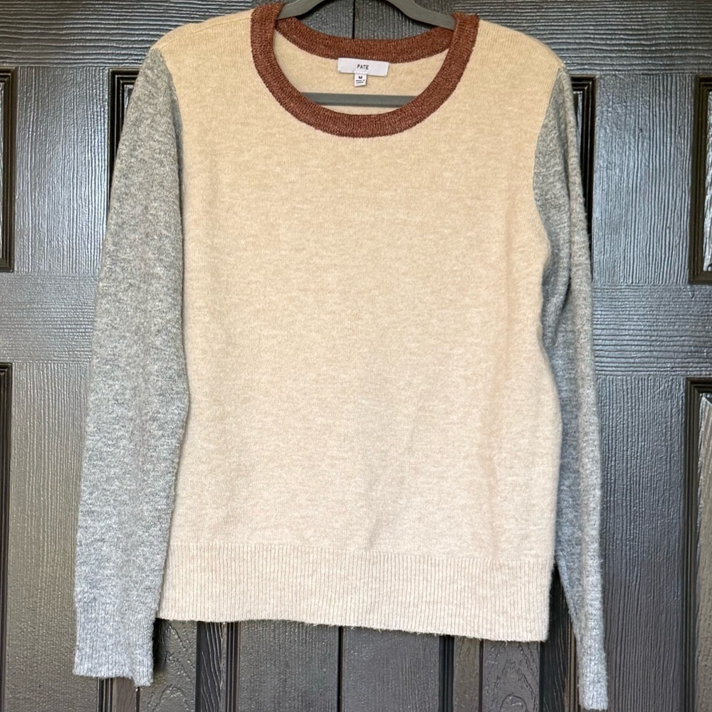 Fate Colorblock Crewneck SweaterSize M
